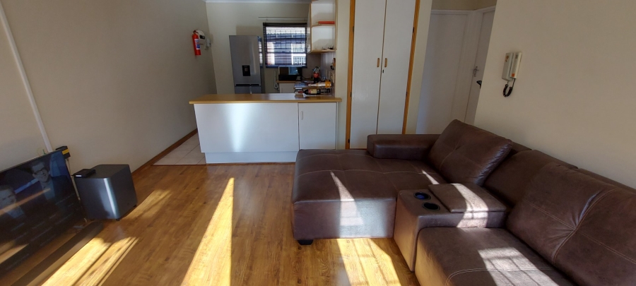 2 Bedroom Property for Sale in Langenhovenpark Free State
